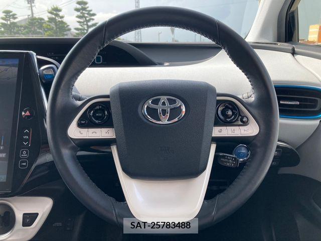 Toyota PRIUS PHV 2017-04 250845-11