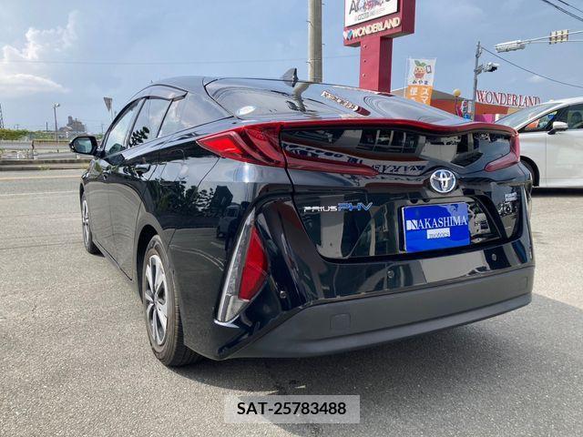 Toyota PRIUS PHV 2017-04 250845-2