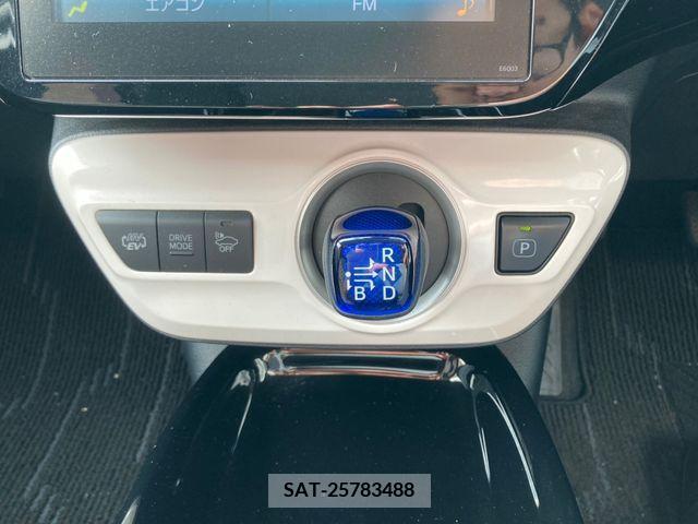 Toyota PRIUS PHV 2017-04 250845-14