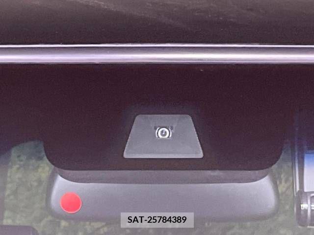 Honda N BOX CUSTOM 2018-12 210992-2