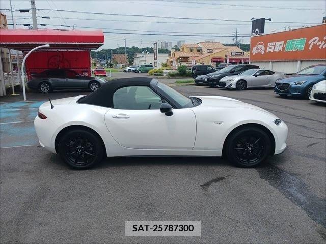 Mazda ROADSTER 2018-09 367263-13