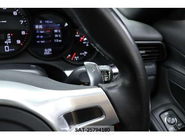 Porsche 911 2015-10 320043-18