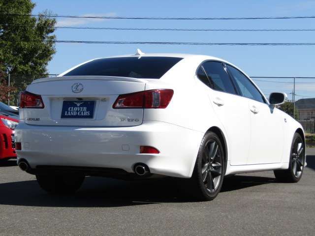 Lexus IS 2010-11 16644-18