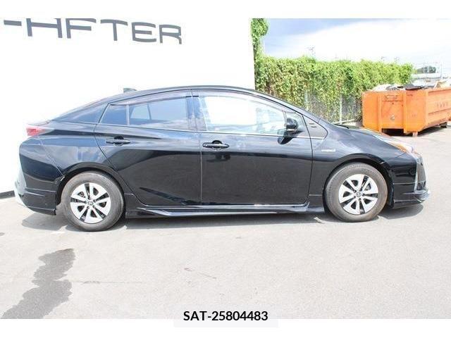 Toyota PRIUS 2016-01 366656-6