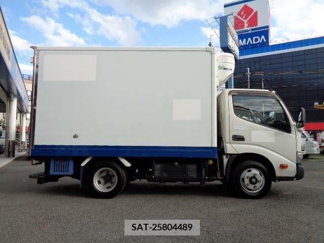 Hino DUTRO 2018-06 203345-14