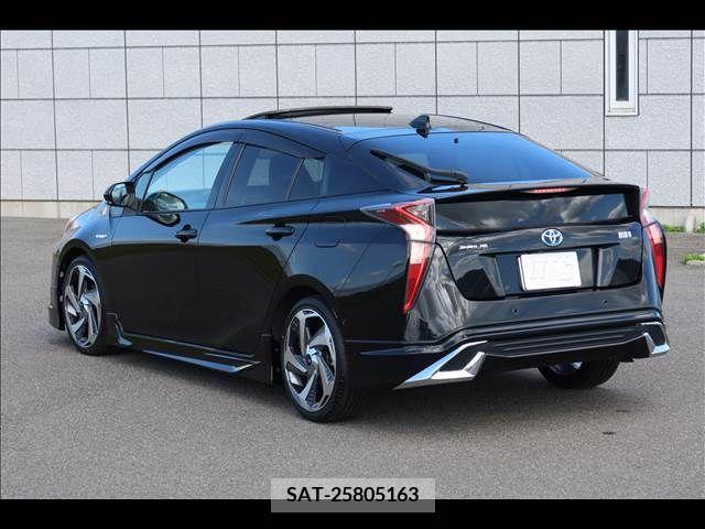 Toyota PRIUS 2016-06 257402-4