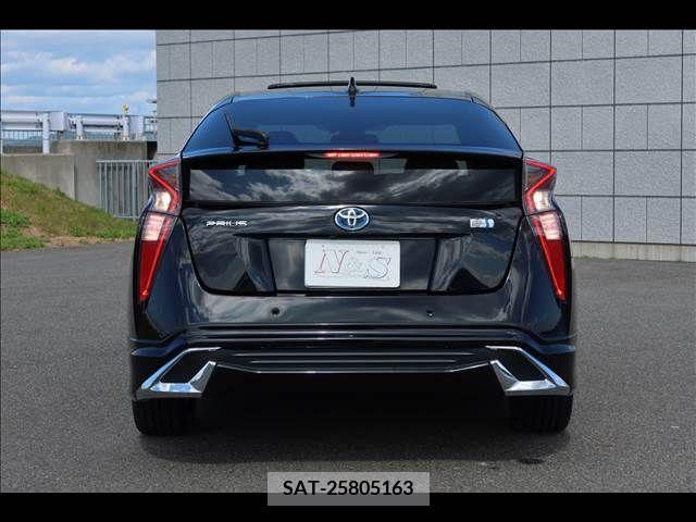 Toyota PRIUS 2016-06 257402-3