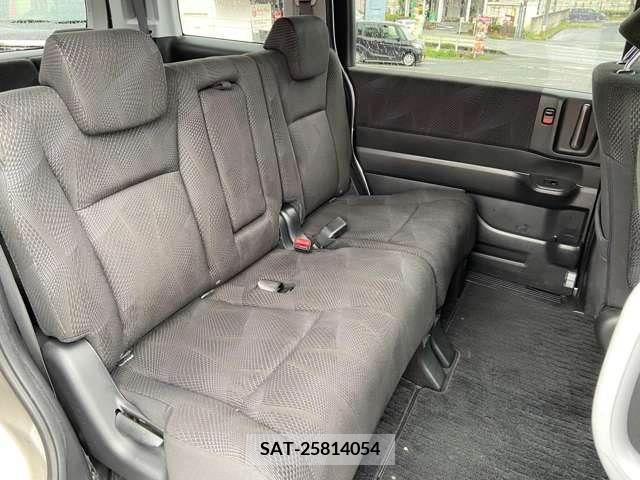 Honda e 2011-09 226933-15