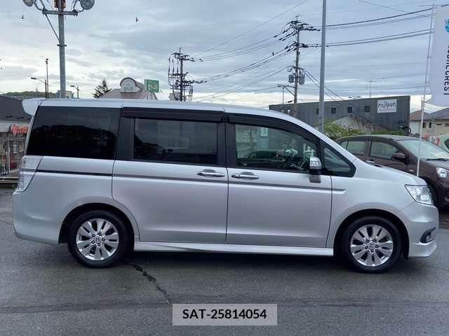 Honda e 2011-09 226933-3