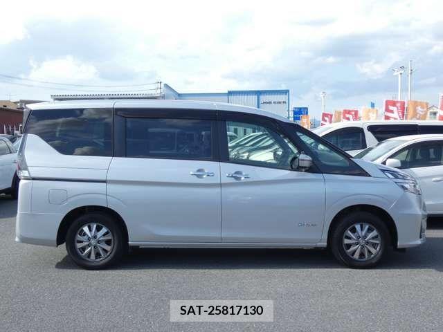 Nissan SERENA 2018-01 201398-4