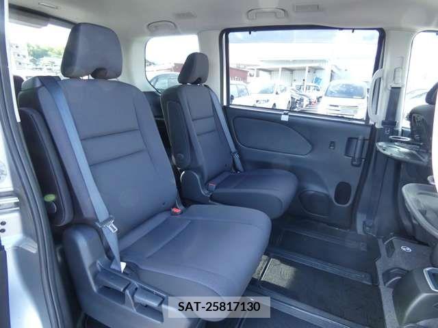 Nissan SERENA 2018-01 201398-24