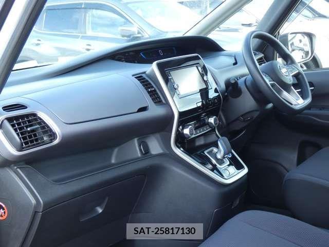 Nissan SERENA 2018-01 201398-11