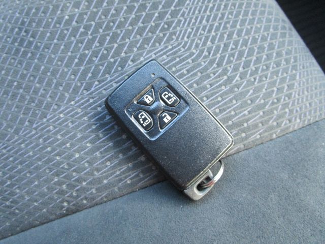 Toyota ESTIMA 2016-11 29184-28