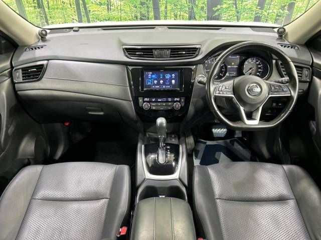 Nissan X-TRAIL 2018-10 18394-1