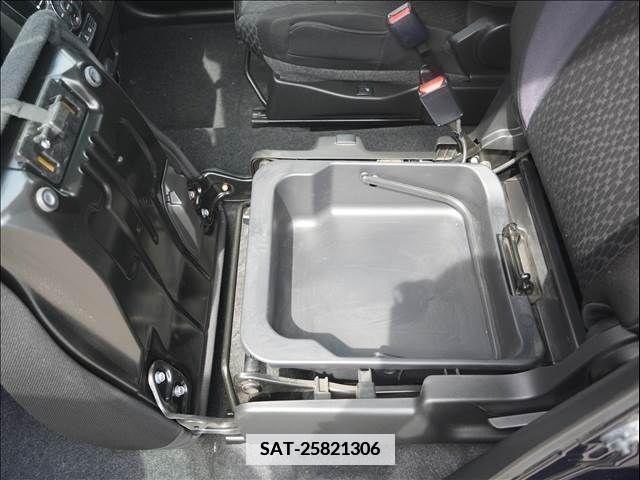 Suzuki SOLIO BANDIT 2016-03 368419-15