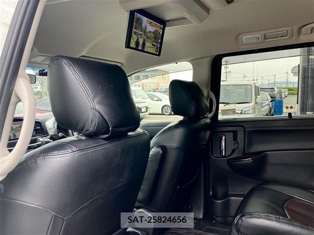 Nissan ELGRAND 2019-07 316303-15