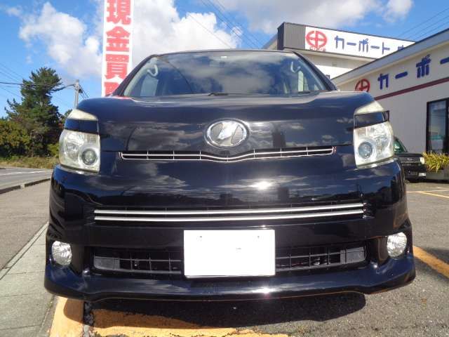 Toyota VOXY 2008-09 182061-1