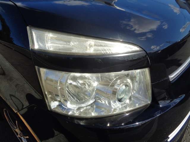 Toyota VOXY 2008-09 182061-18