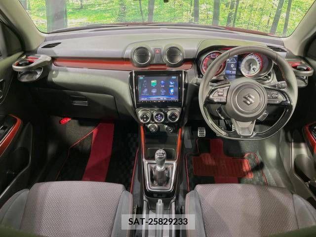 Suzuki SWIFT 2022-09 242304-1