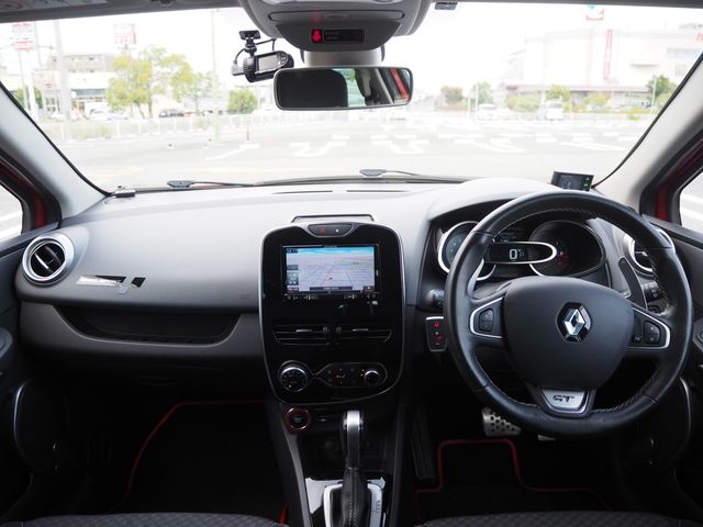 Renault LUTECIA 2016-11 12592-13