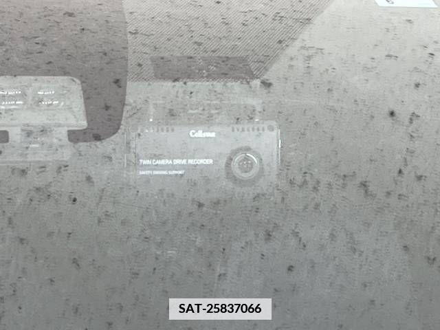 Toyota VOXY 2021-10 385163-6