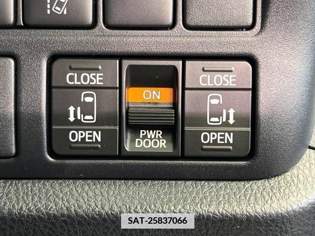 Toyota VOXY 2021-10 385163-4