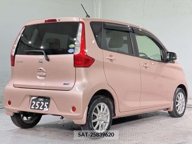 Nissan DAYZ 2015-01 218890-8