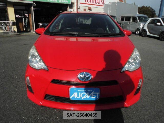 Toyota AQUA 2012-11 255906-5