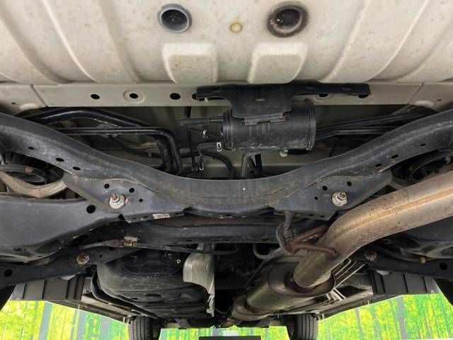 Nissan ELGRAND 2011-11 186435-19