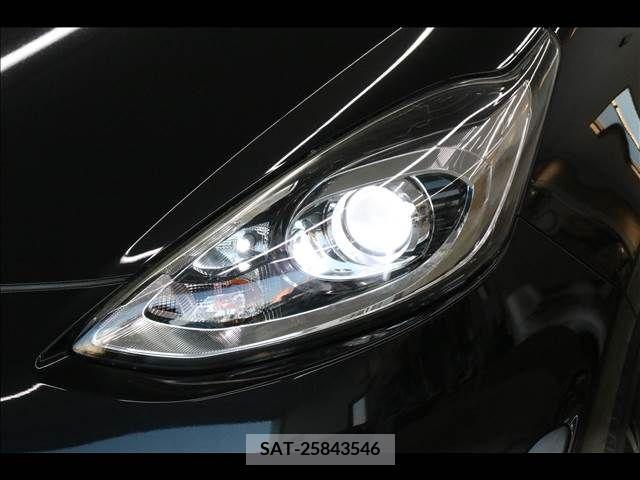 Toyota AQUA 2017-07 328979-13