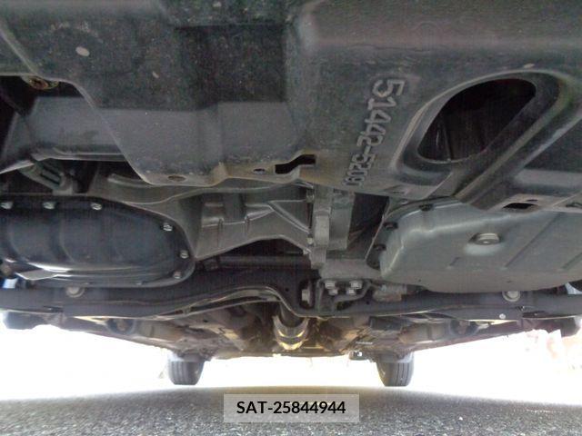 Toyota RACTIS 2012-04 366863-29