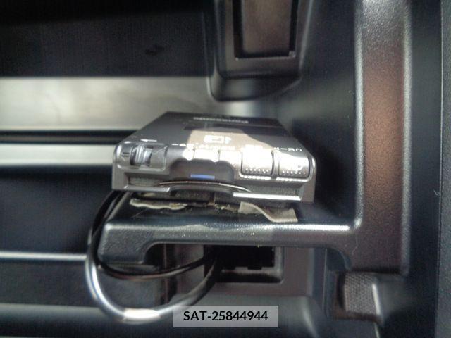 Toyota RACTIS 2012-04 366863-24