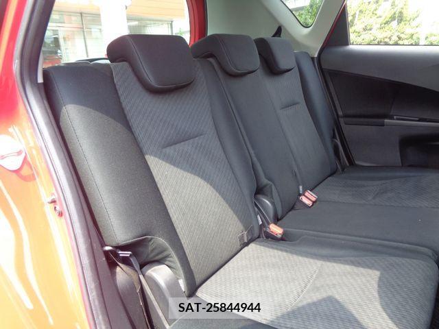 Toyota RACTIS 2012-04 366863-12