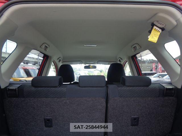 Toyota RACTIS 2012-04 366863-15