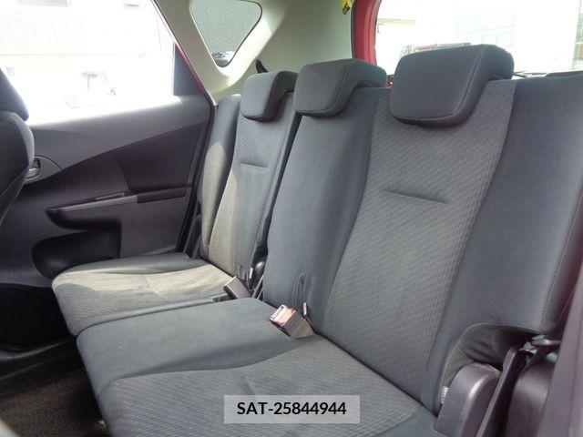 Toyota RACTIS 2012-04 366863-14