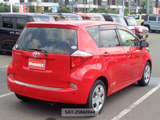 Toyota RACTIS 2012-04 366863-9