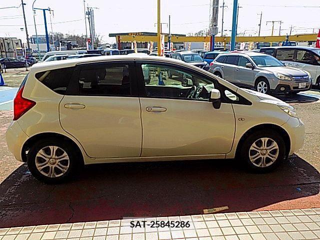 Nissan NOTE 2014-09 215064-14