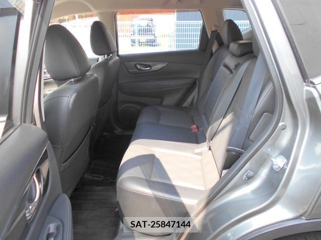 Nissan X-TRAIL 2015-08 371249-9