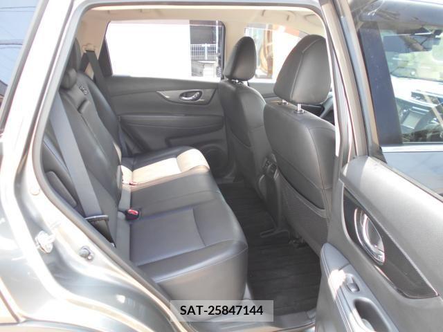 Nissan X-TRAIL 2015-08 371249-8