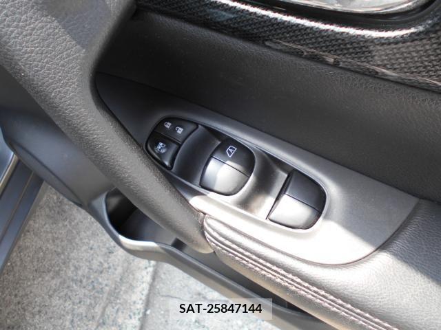 Nissan X-TRAIL 2015-08 371249-26