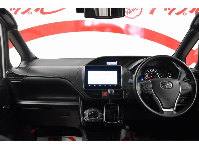 Toyota NOAH 2019-03 193744-3