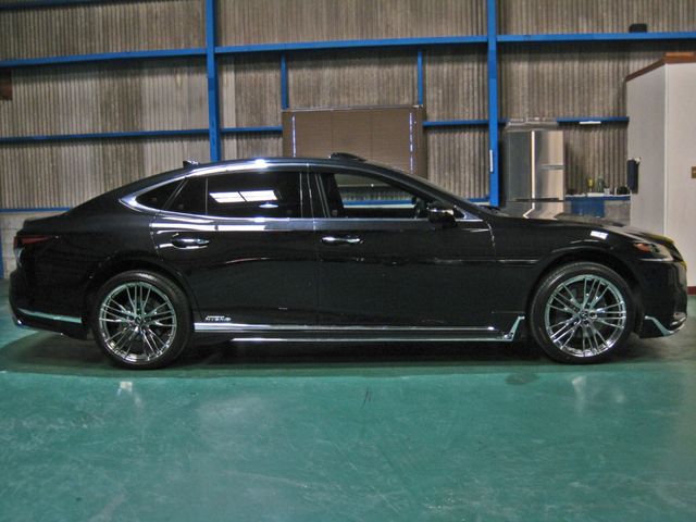 Lexus LS 2017-11 3215-5
