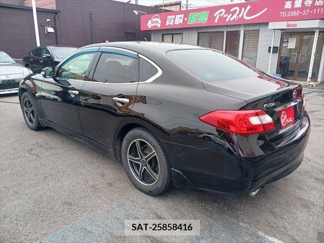 Nissan FUGA 2011-03 324775-17
