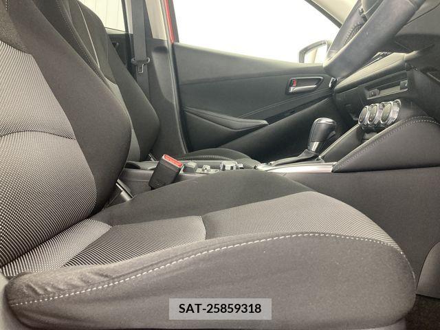 Mazda DEMIO 2017-12 268006-4