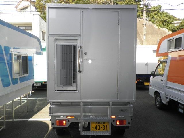 Suzuki CARRY TRUCK 2018-05 11556-1