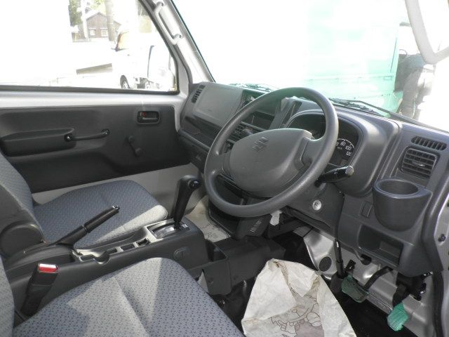 Suzuki CARRY TRUCK 2018-05 11556-8