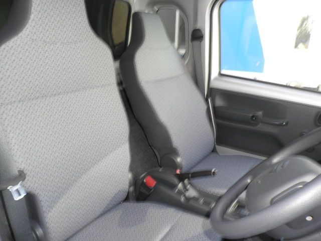 Suzuki CARRY TRUCK 2018-05 11556-9