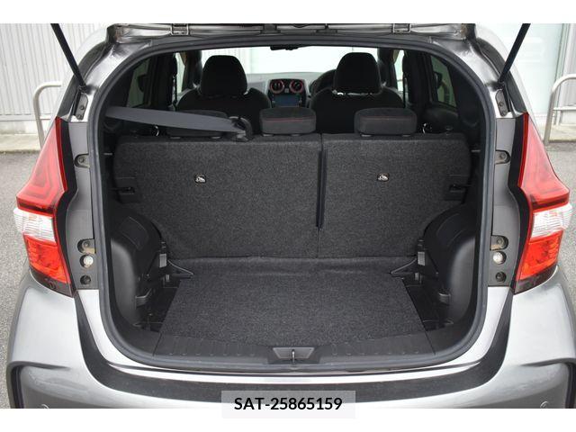 Nissan NOTE 2018-01 330207-15