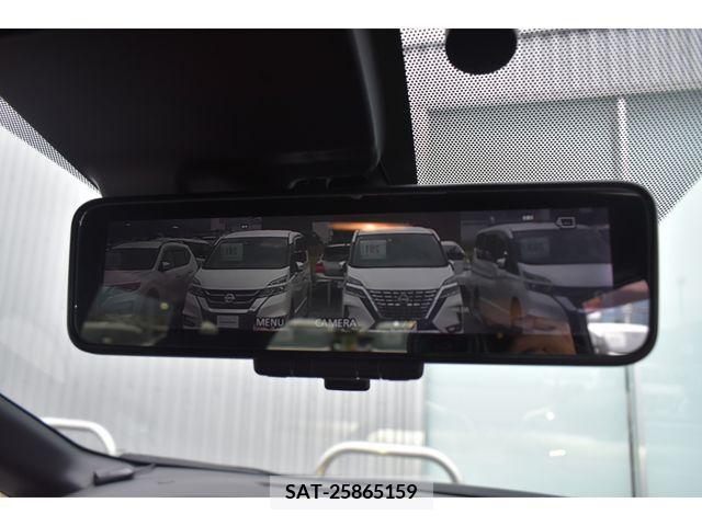 Nissan NOTE 2018-01 330207-8