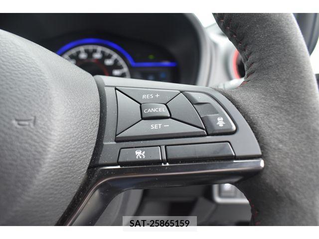 Nissan NOTE 2018-01 330207-4